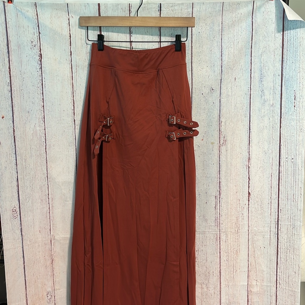 NWT HALARA High Waisted Decorative Buckle Split 2-in-1 Maxi Casual Skirt